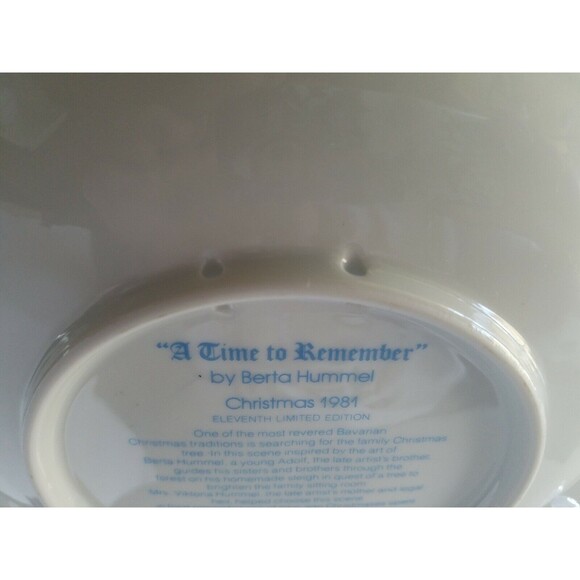 HUMMEL VTG PLATE "A TIME TO REMEMBER ~ CHRISTMAS 1981"~ SCHMID GERMANY - Picture 5 of 5